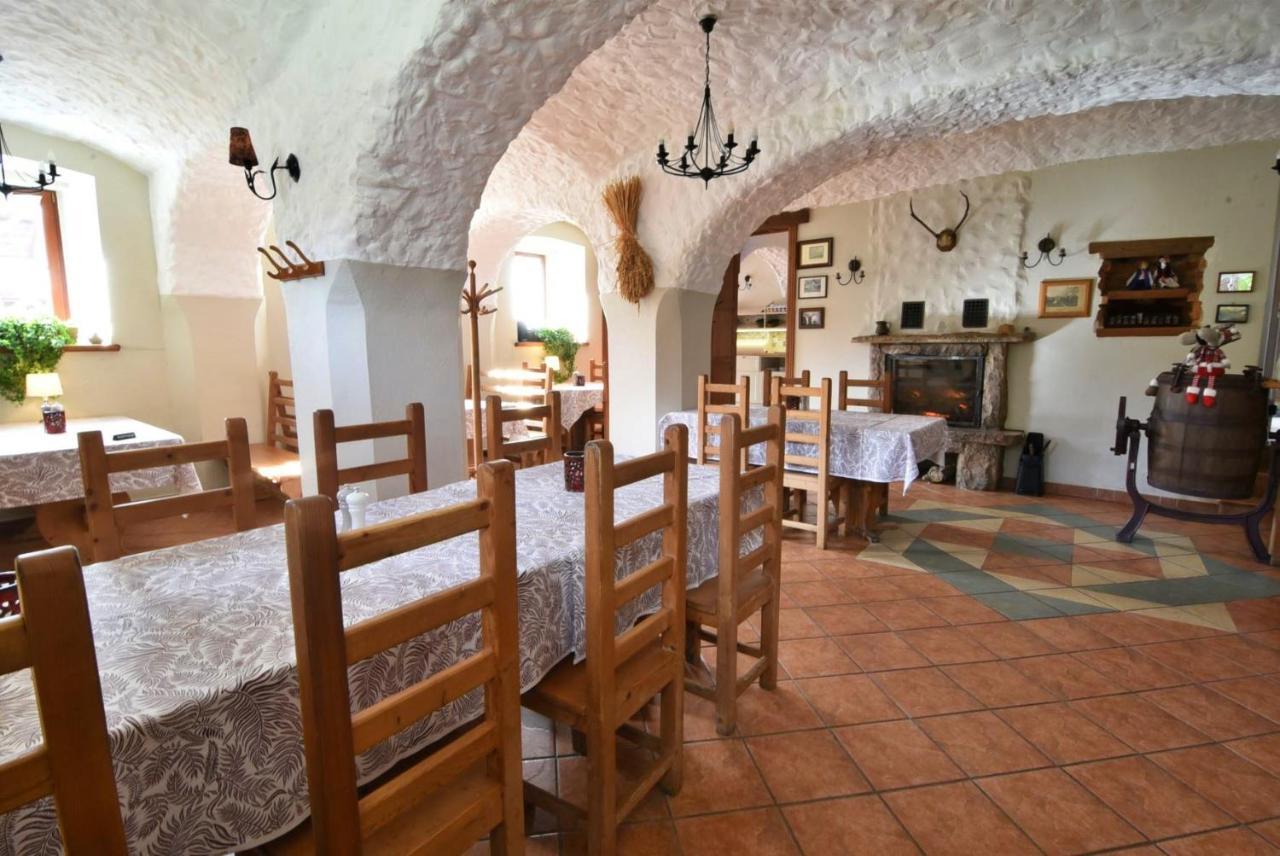 Gosciniec Nowa Wioska Bed and Breakfast Wałbrzych Εξωτερικό φωτογραφία