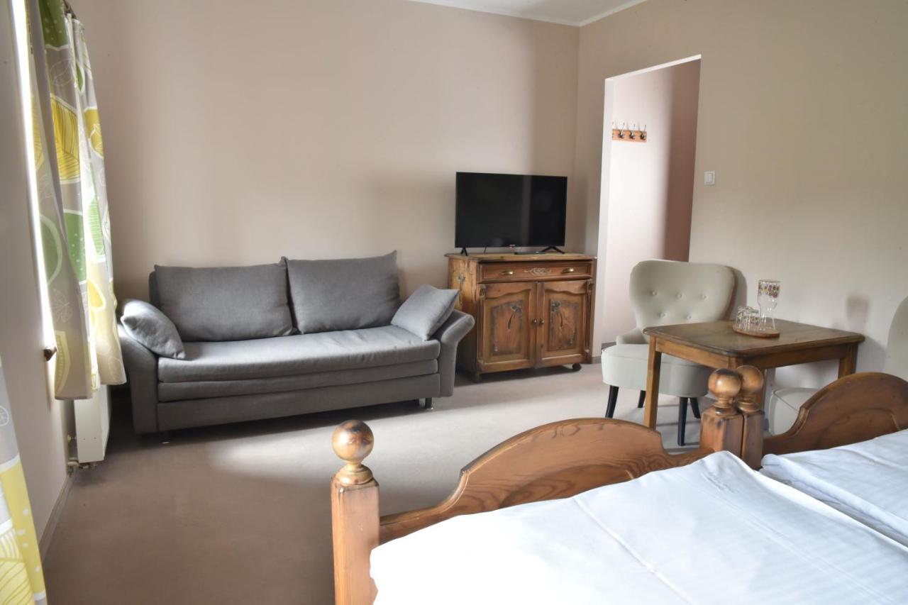 Gosciniec Nowa Wioska Bed and Breakfast Wałbrzych Εξωτερικό φωτογραφία