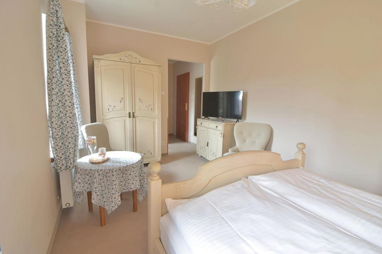 Gosciniec Nowa Wioska Bed and Breakfast Wałbrzych Εξωτερικό φωτογραφία