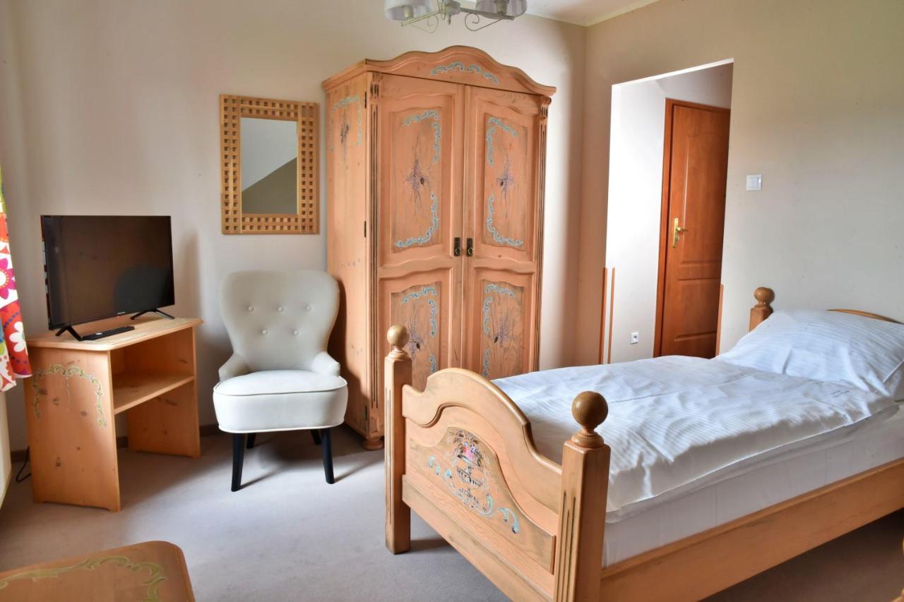 Gosciniec Nowa Wioska Bed and Breakfast Wałbrzych Εξωτερικό φωτογραφία