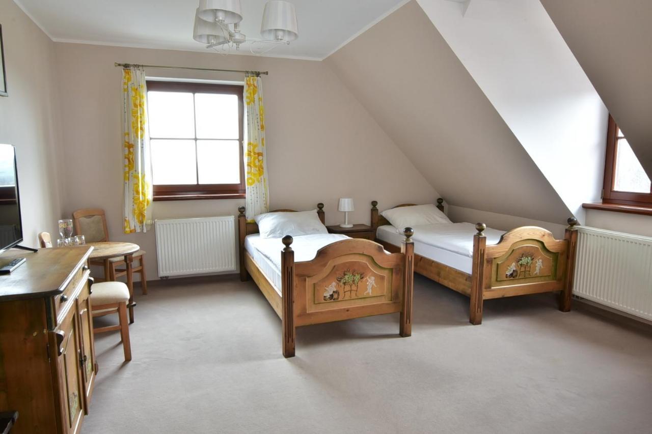 Gosciniec Nowa Wioska Bed and Breakfast Wałbrzych Εξωτερικό φωτογραφία