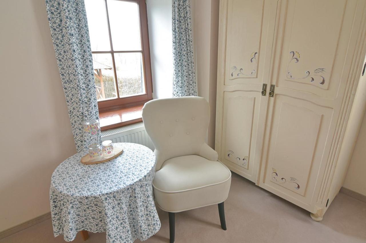 Gosciniec Nowa Wioska Bed and Breakfast Wałbrzych Εξωτερικό φωτογραφία