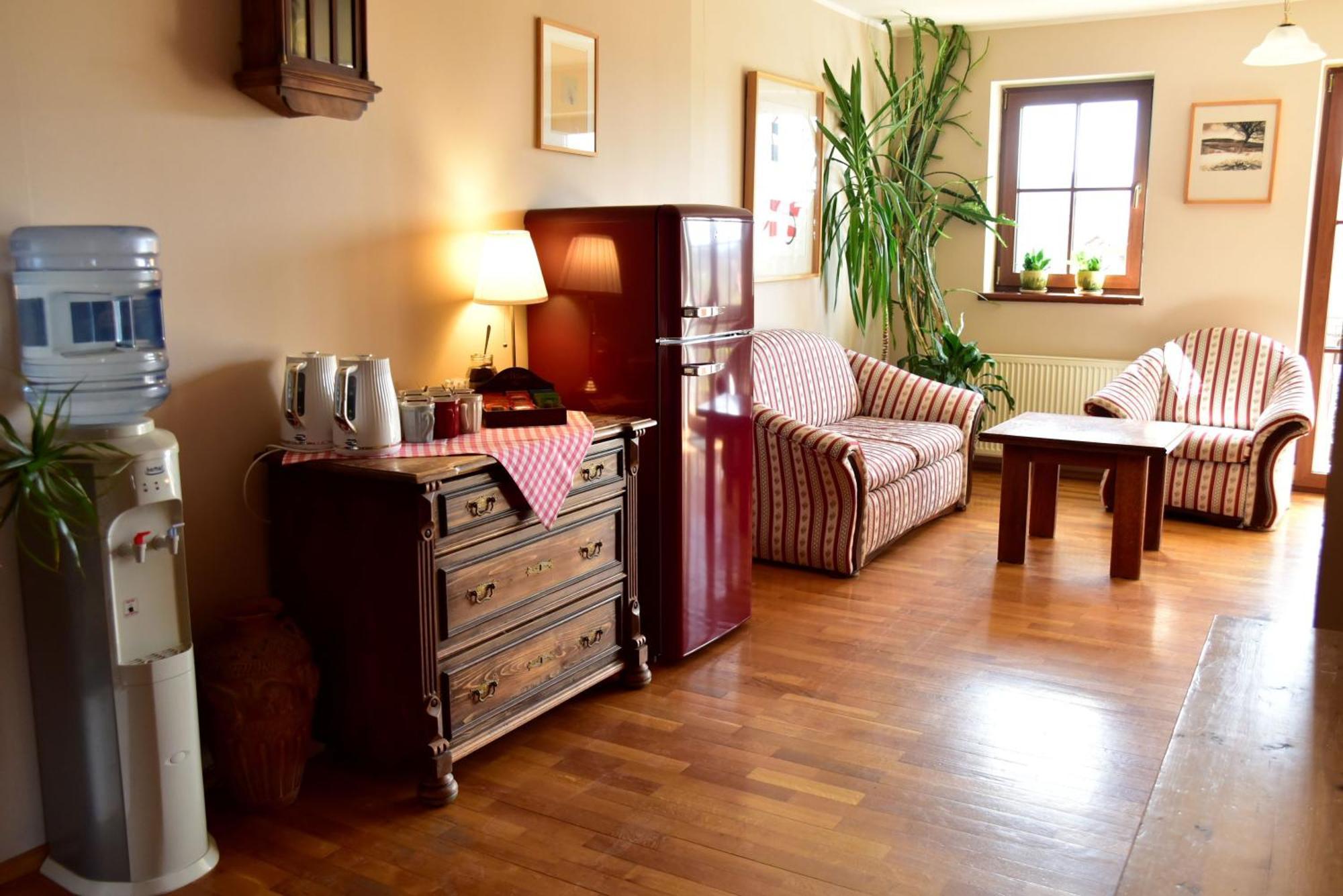 Gosciniec Nowa Wioska Bed and Breakfast Wałbrzych Εξωτερικό φωτογραφία